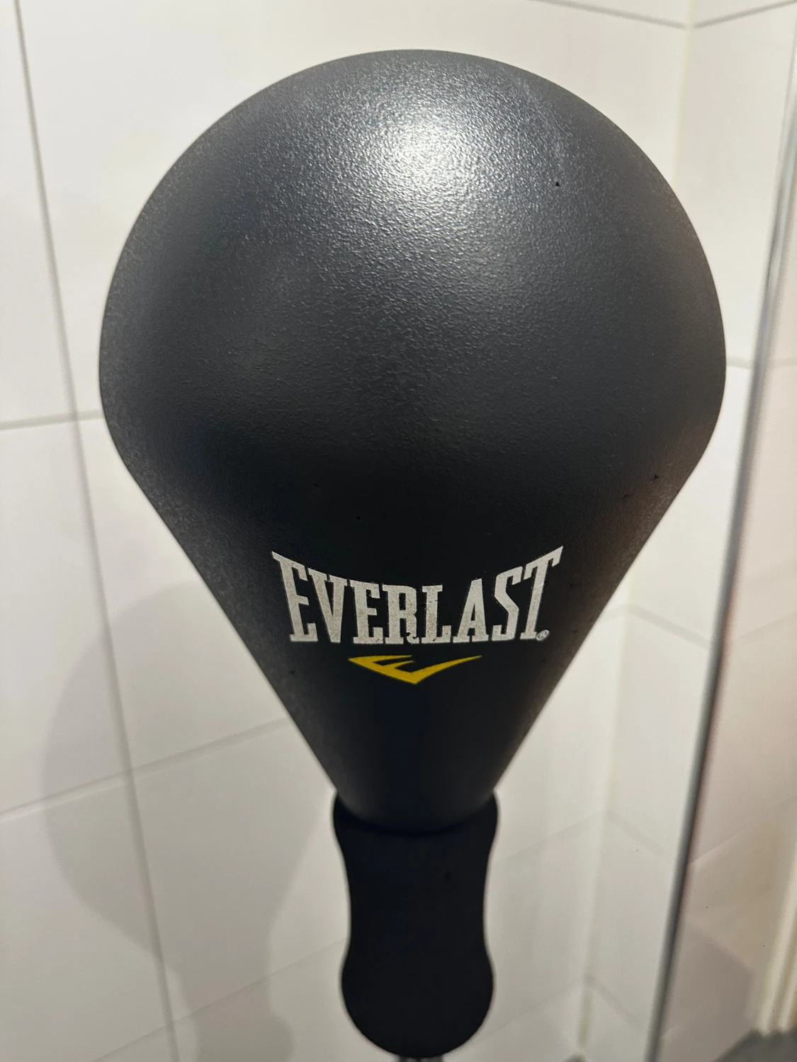 Boxningshandskar 8oz från Decathlon och boxningsställ  - 3