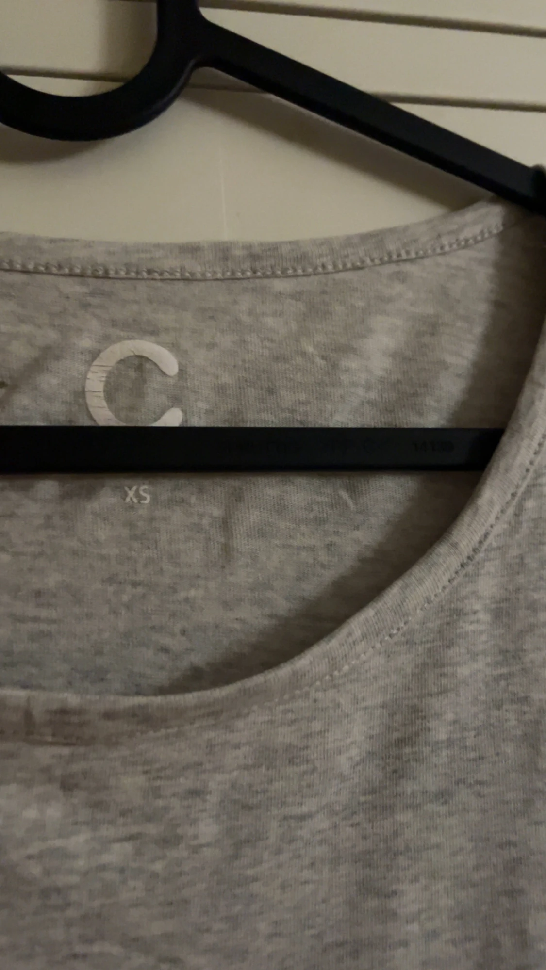 Grå långärmad tröja  - 1