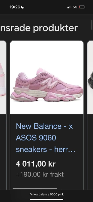 New Balance 9060 rosa sneakers - Säljer ett par New Balance 9060 sneakers i en snygg ljusrosa färg. Skorna har chunky sula, mesh och mockadetaljer samt klassisk N-logga på sidan. Ny pris 4000