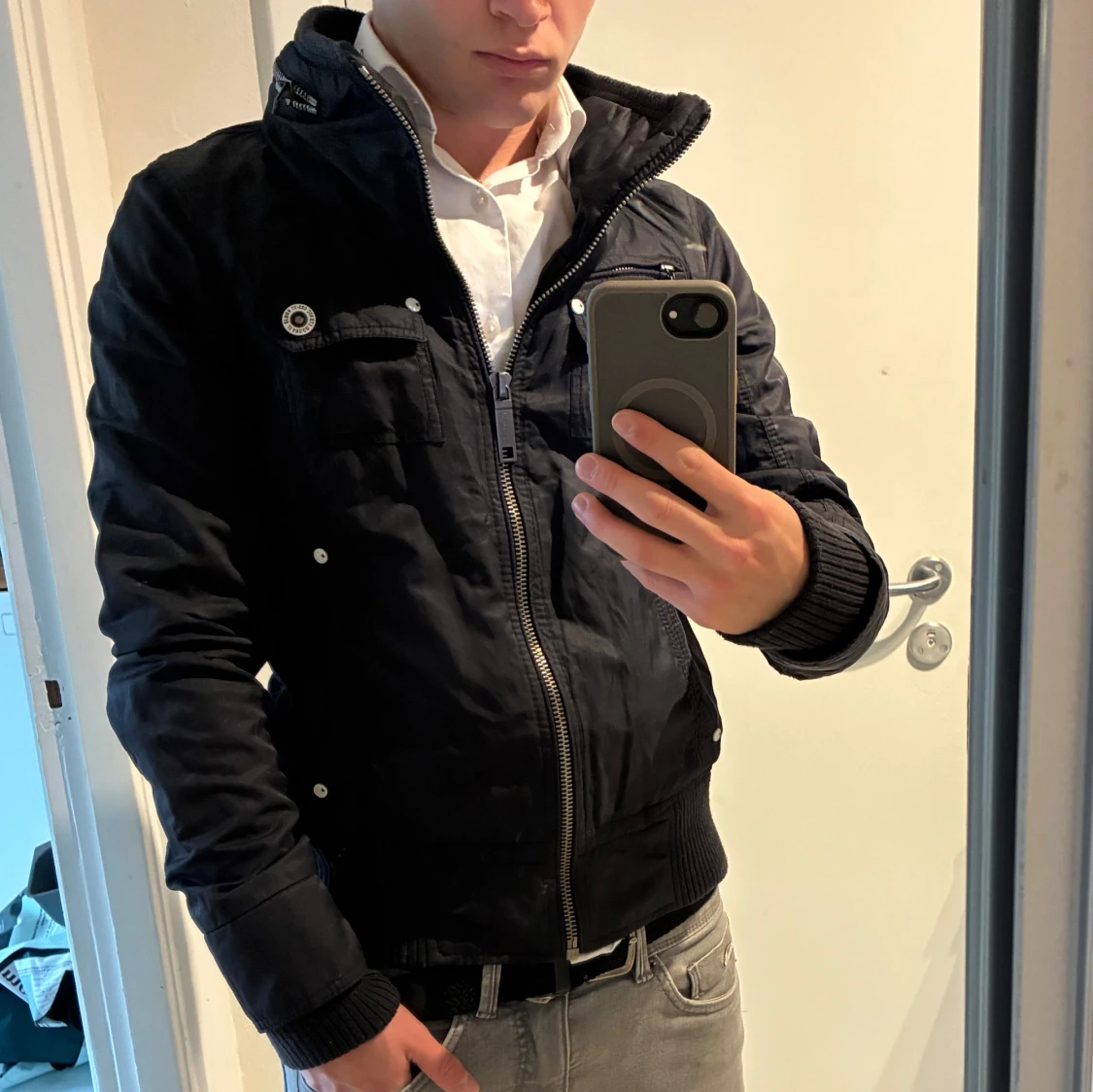 Svart fieldjacket från Genuine