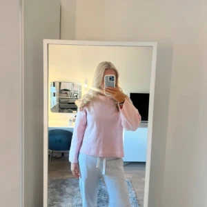 stickad tröja från Gina - Superfin rosa stickad tröja från Gina tricot! Nypris 399kr