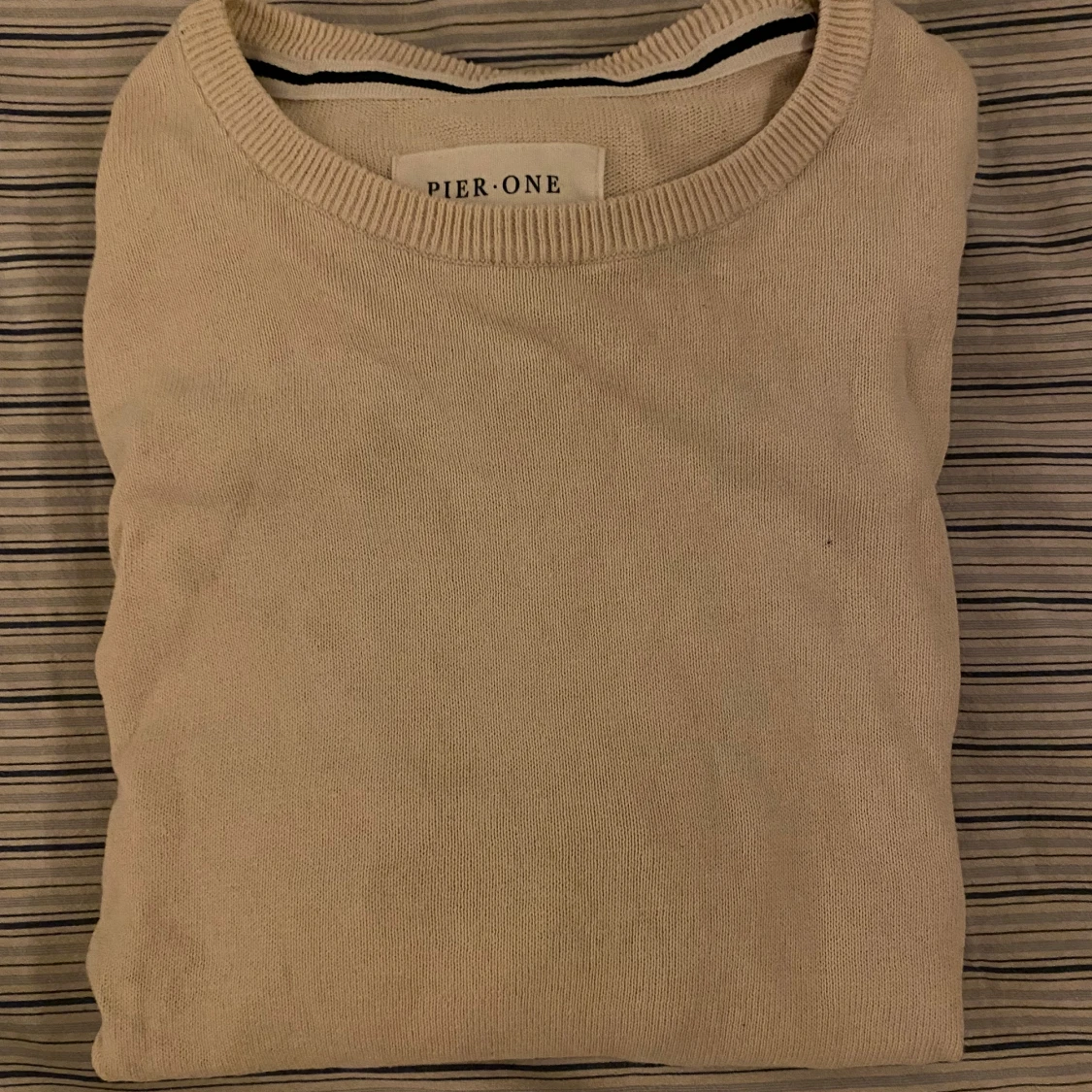 Beige stickad tröja från Pier One - 1