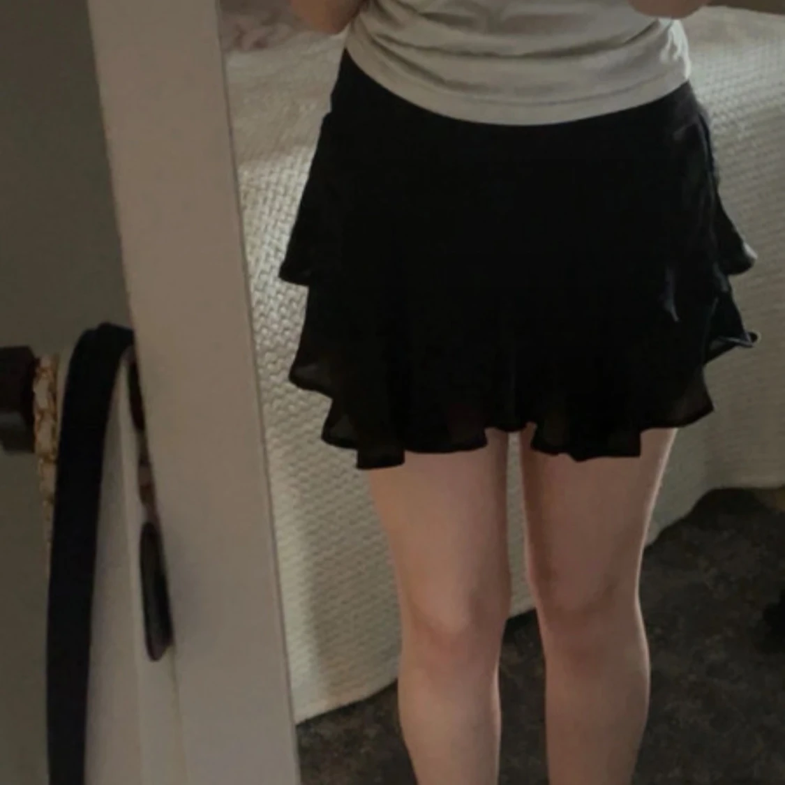 Svart volangkjol med smock - 2