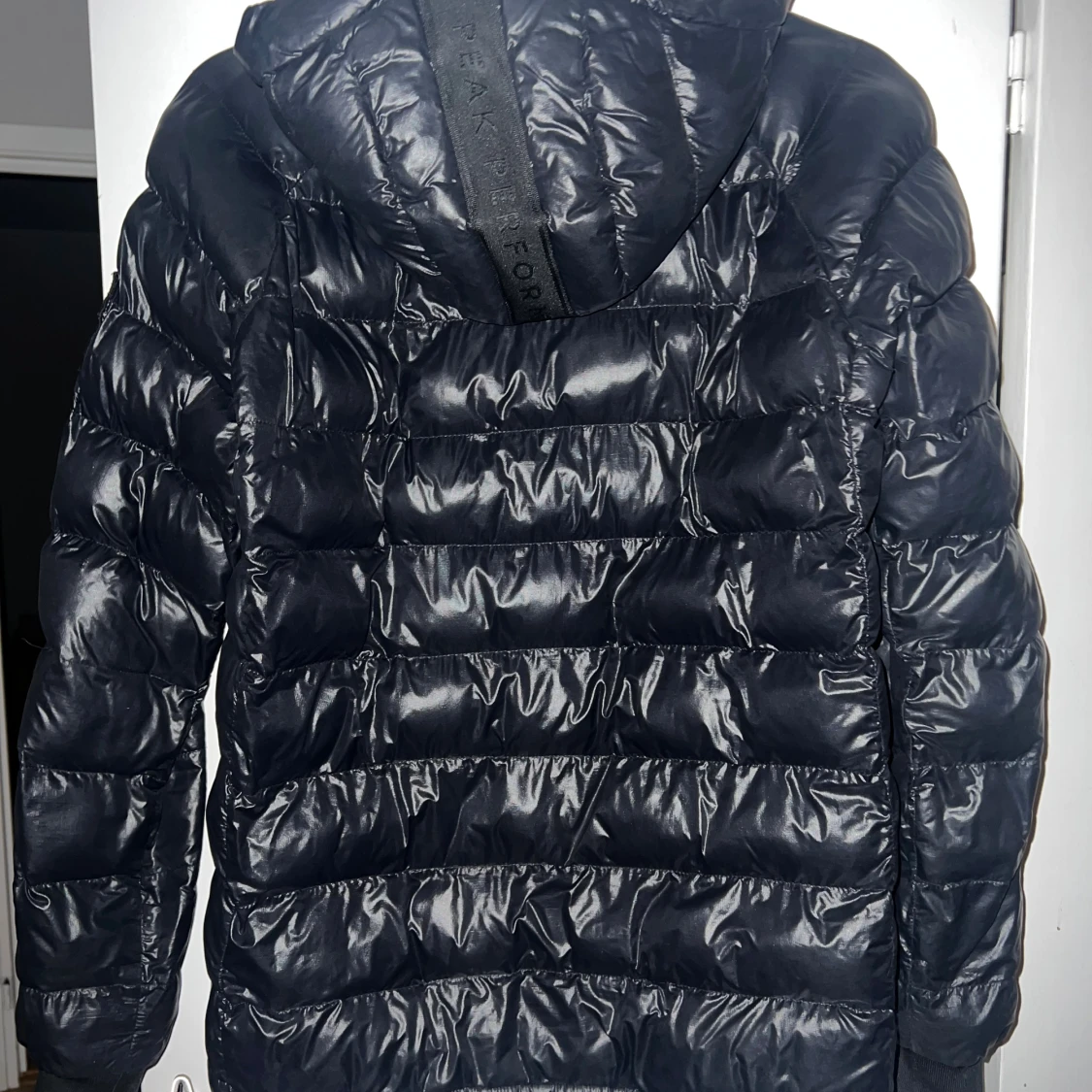 Marinblå dunjacka Peak Performance - 1