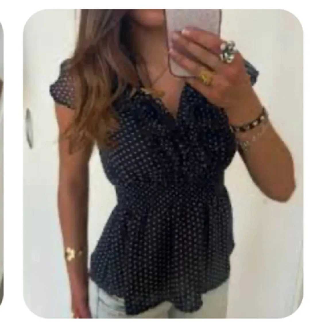 Snygg eftertraktat prickig blus från h&m