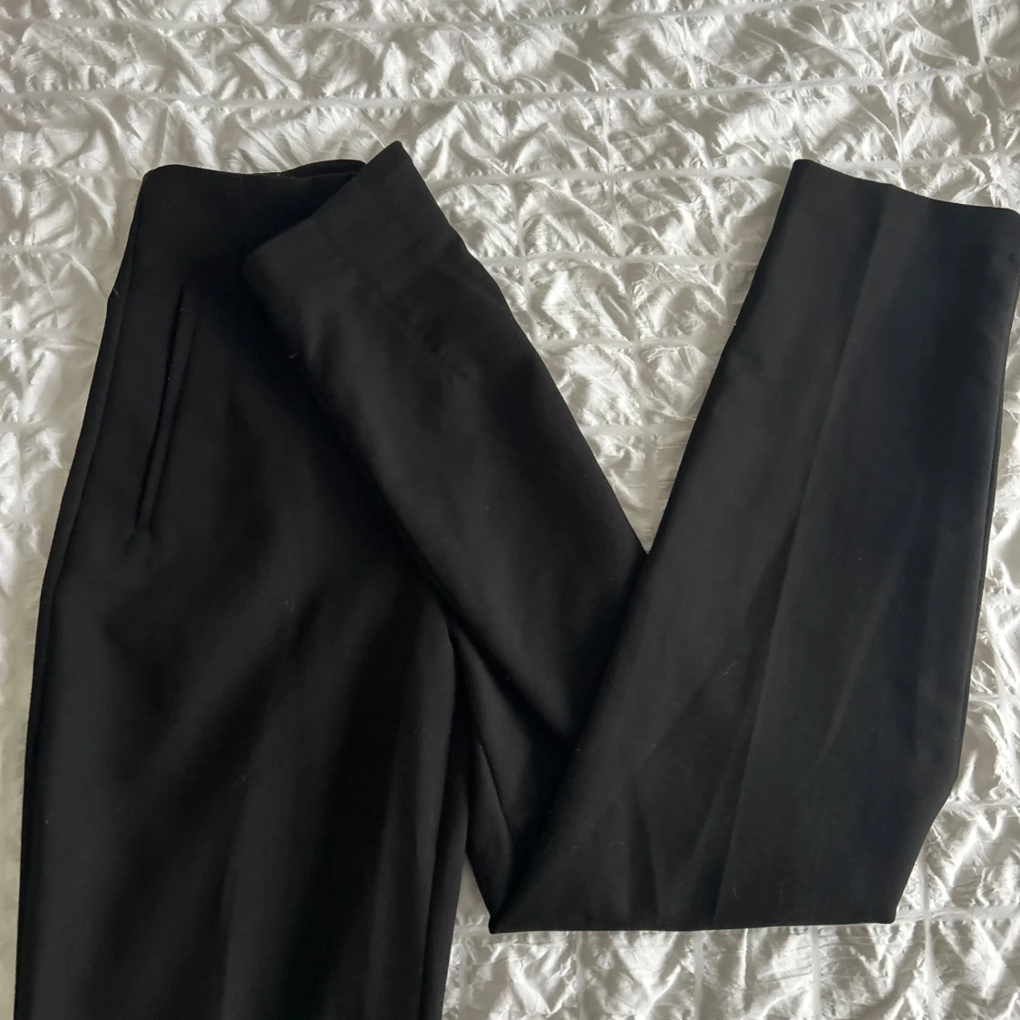 Svarta kostymbyxor från Zara XS - 1