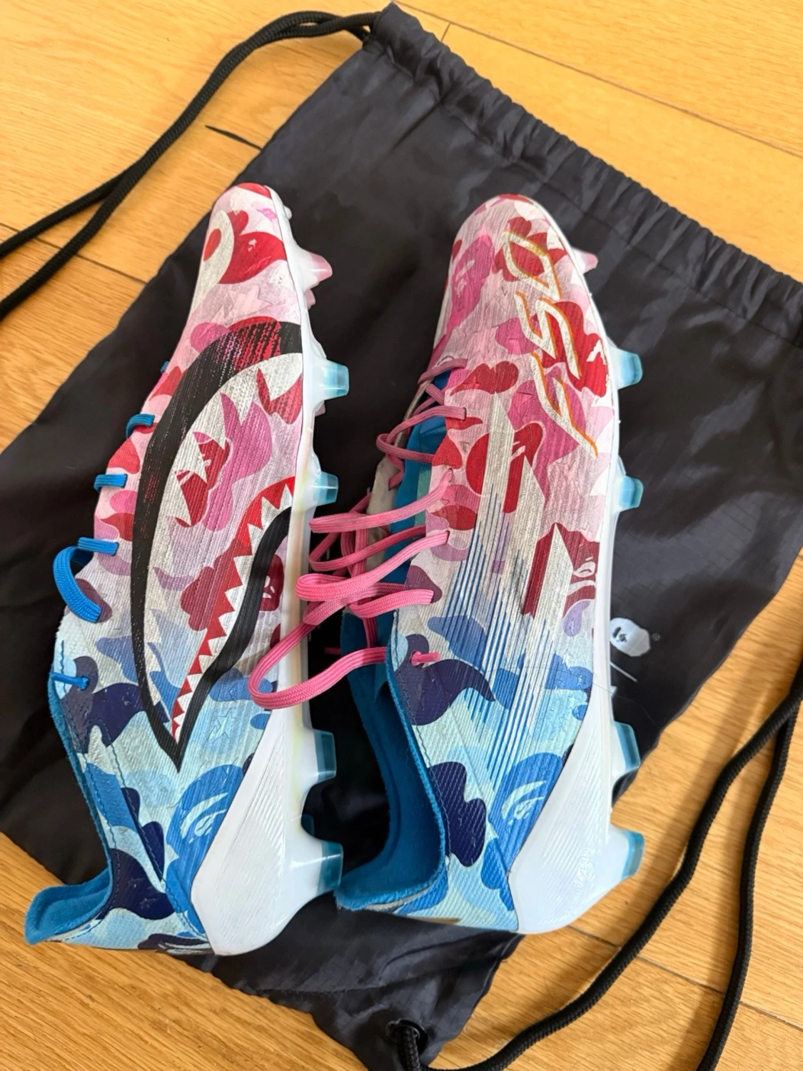 Adidas x Bape rosa camo fotbollsskor limited edition  - 2
