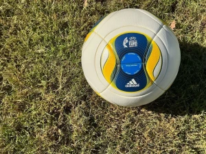 UEFA EM - Officiell Matchboll  - Dam-EM i Sverige 2013. Helt oanvänd, äkta matchboll med klistermärken kvar på bollen. Samlarvärde och väldigt fin boll. 