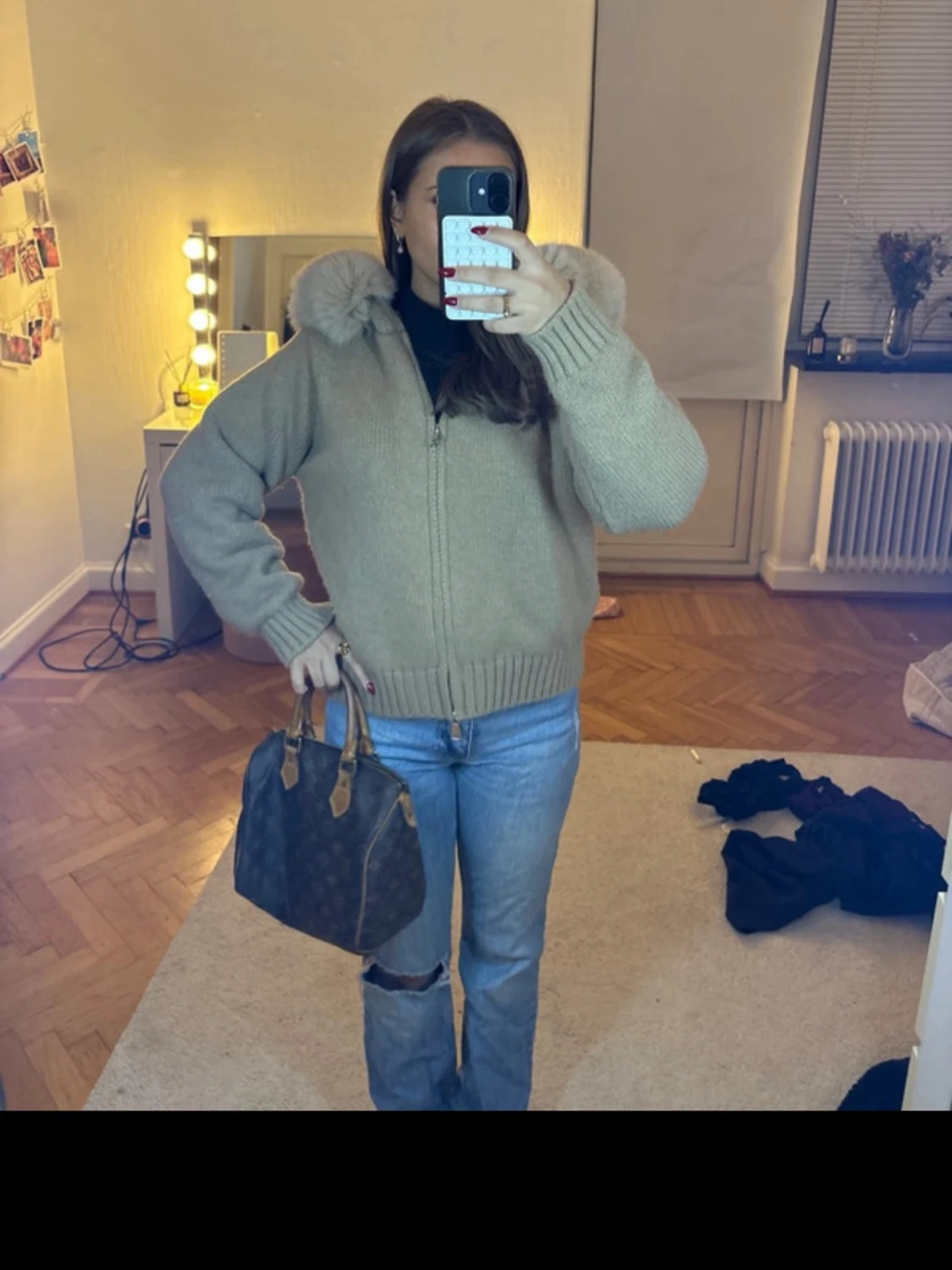 Beige stickad teddyjacka med päls - 3