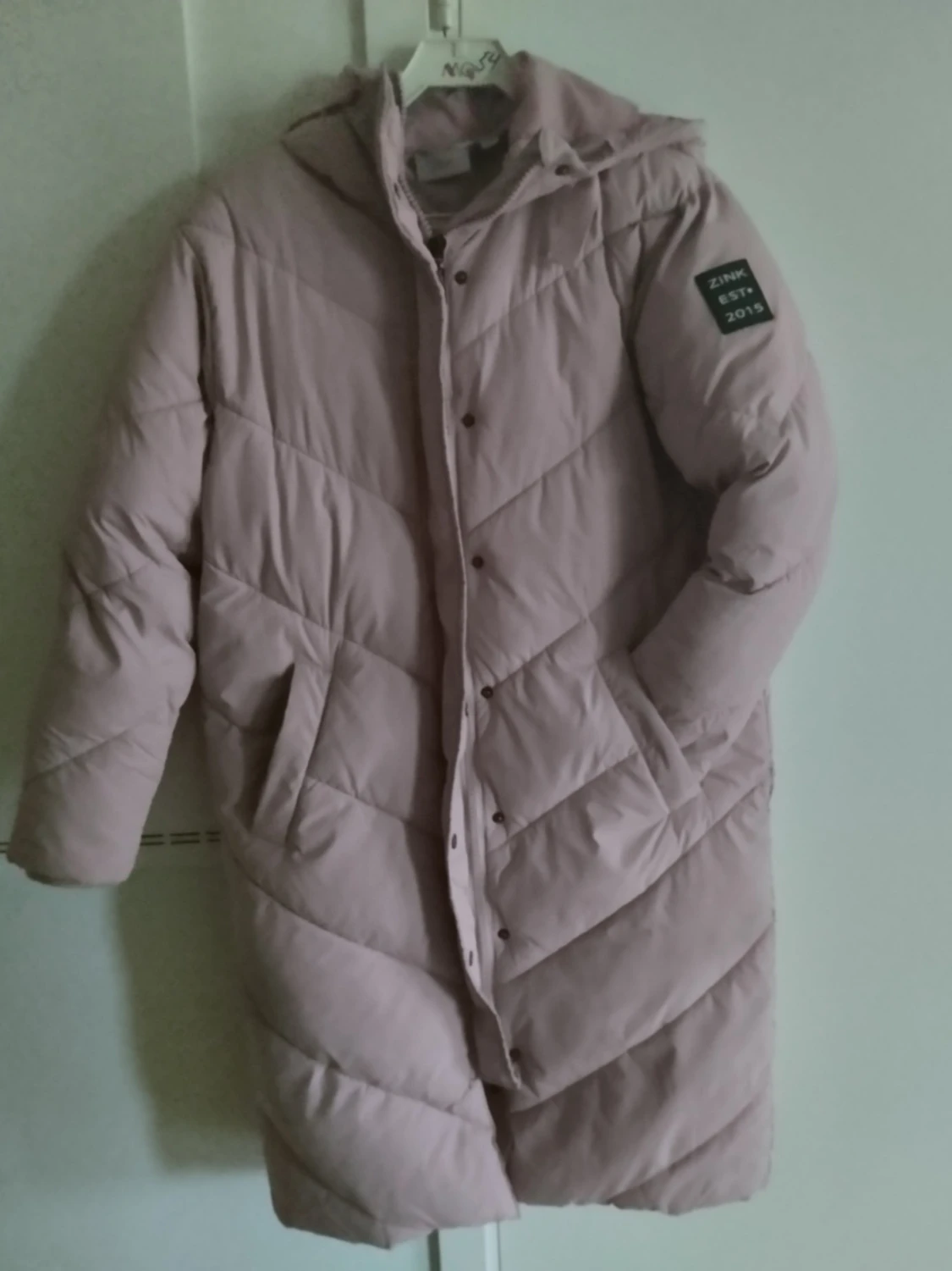 Ljusrosa lång pufferjacka från Zink - 2