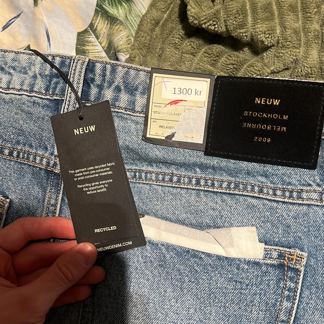 Blåa relaxed jeans från Neuw - 3