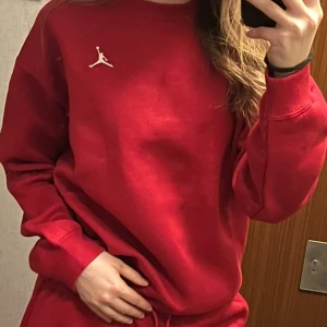 Jordan set storlek S i fint skick - Jordan set i storlek S i fint skick, 800kr