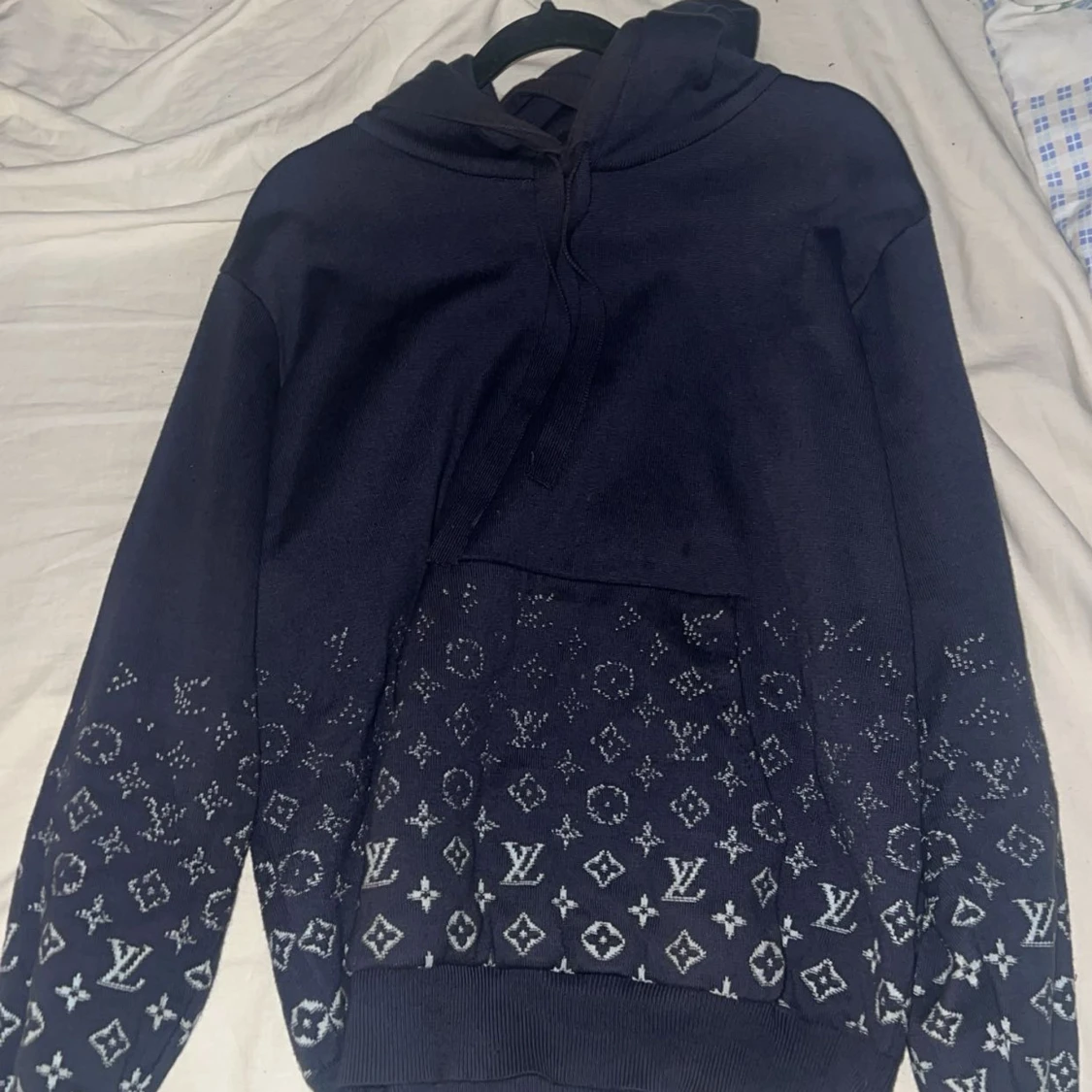 Mörkblå Louis Vuitton hoodie XS