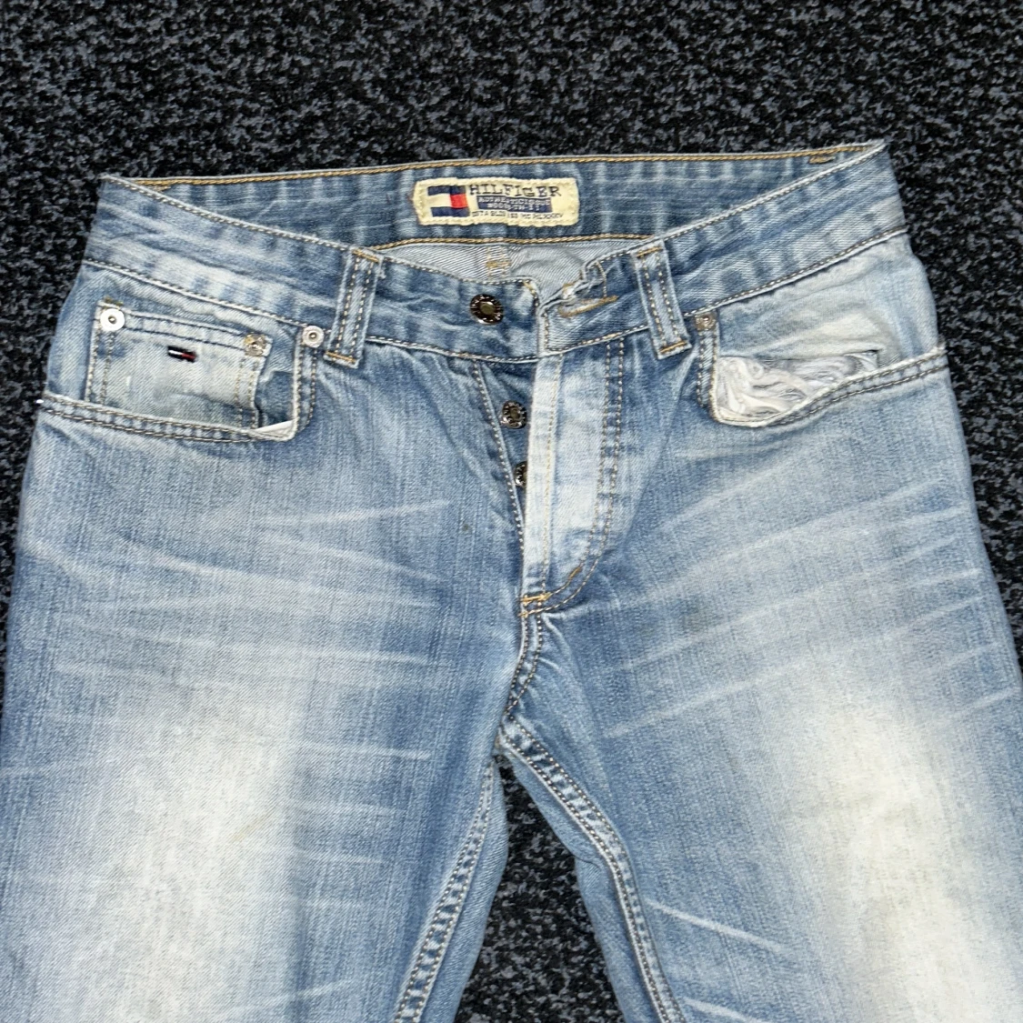 Ljusblå jeans från Tommy Hilfiger - 1