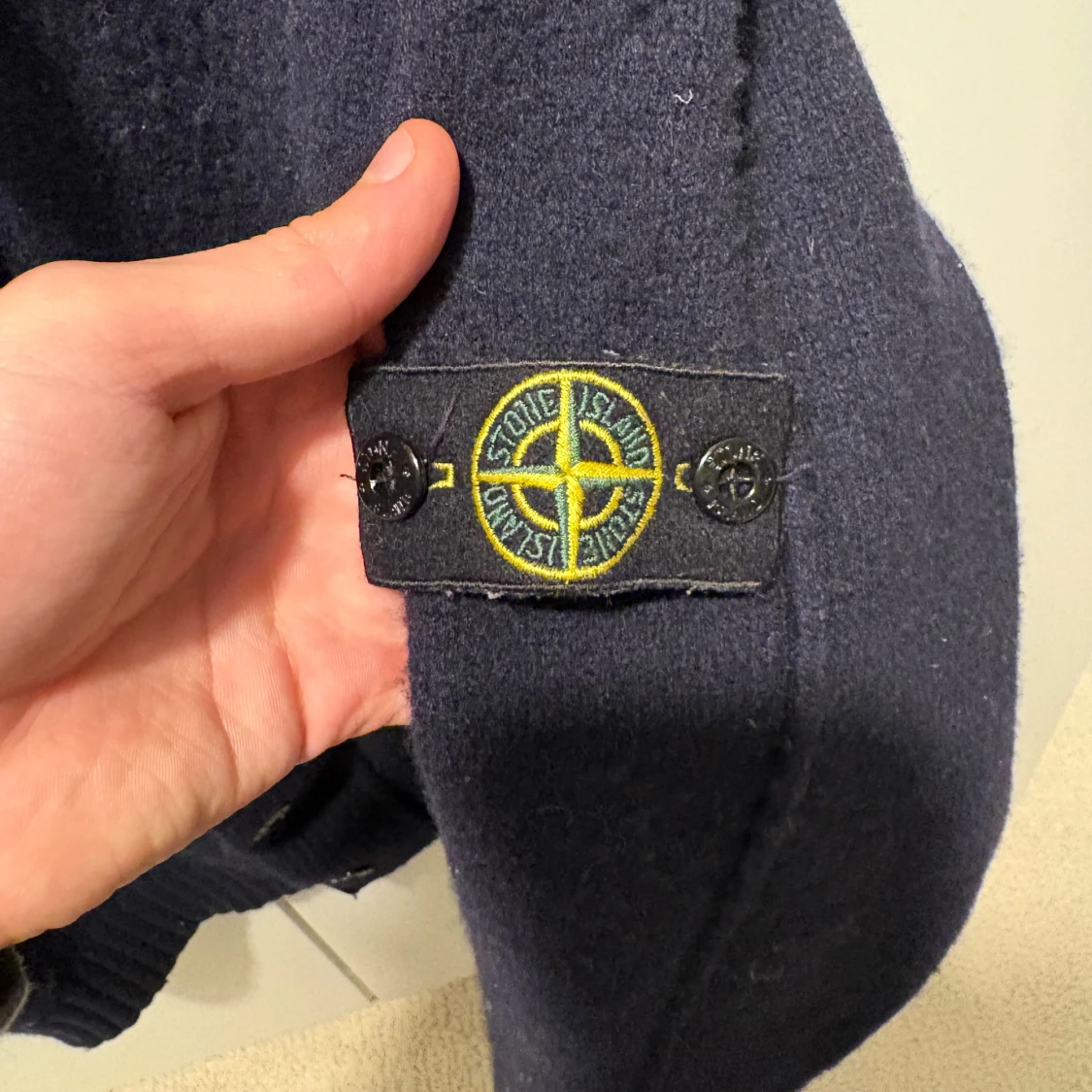 Mörkblå kofta från Stone Island - 2