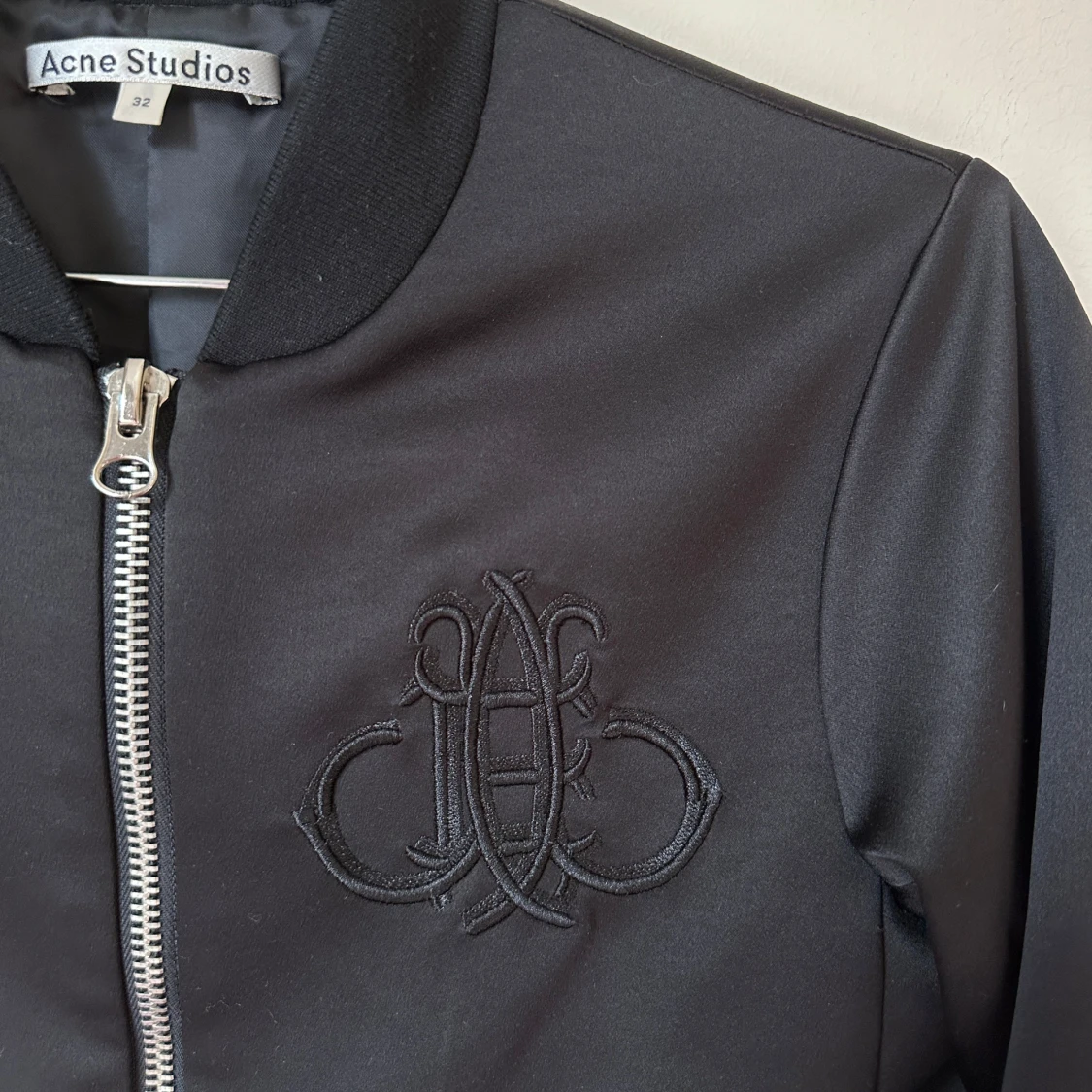Svart bomberjacka från Acne Studios - 2