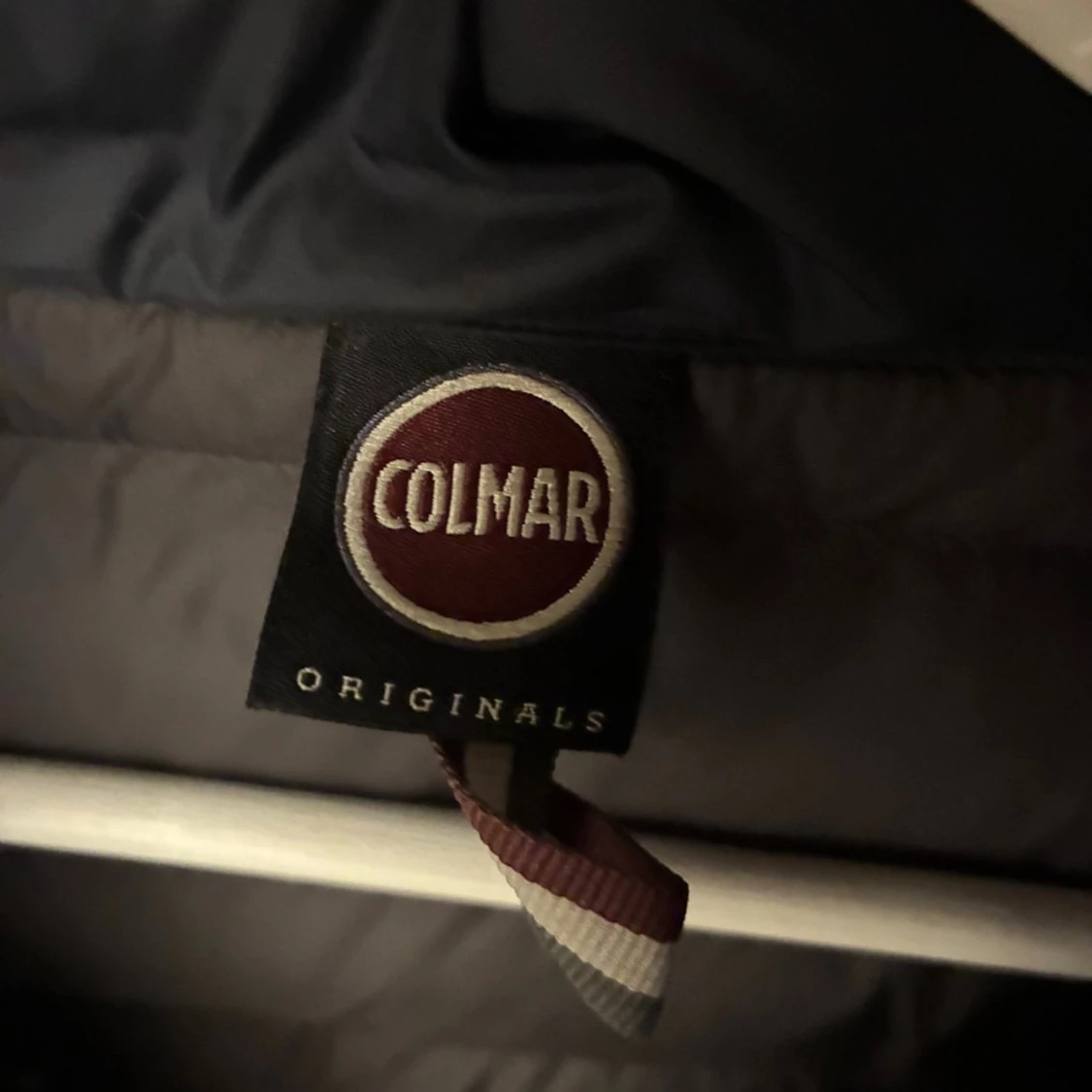 Svart pufferjacka från Colmar - 1