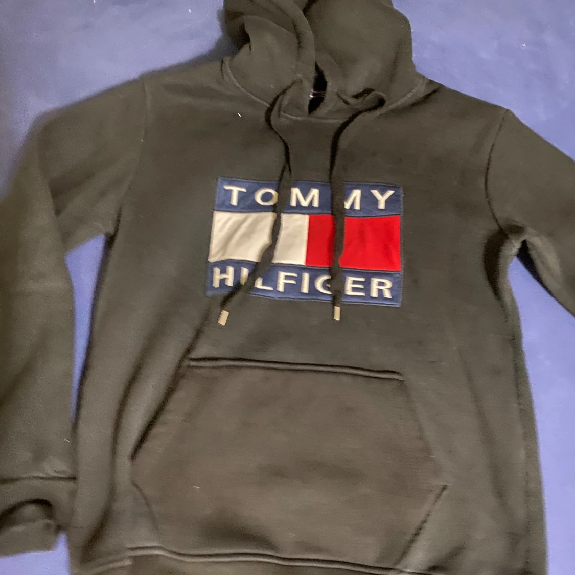 Svart hoodie Tommy Hilfiger