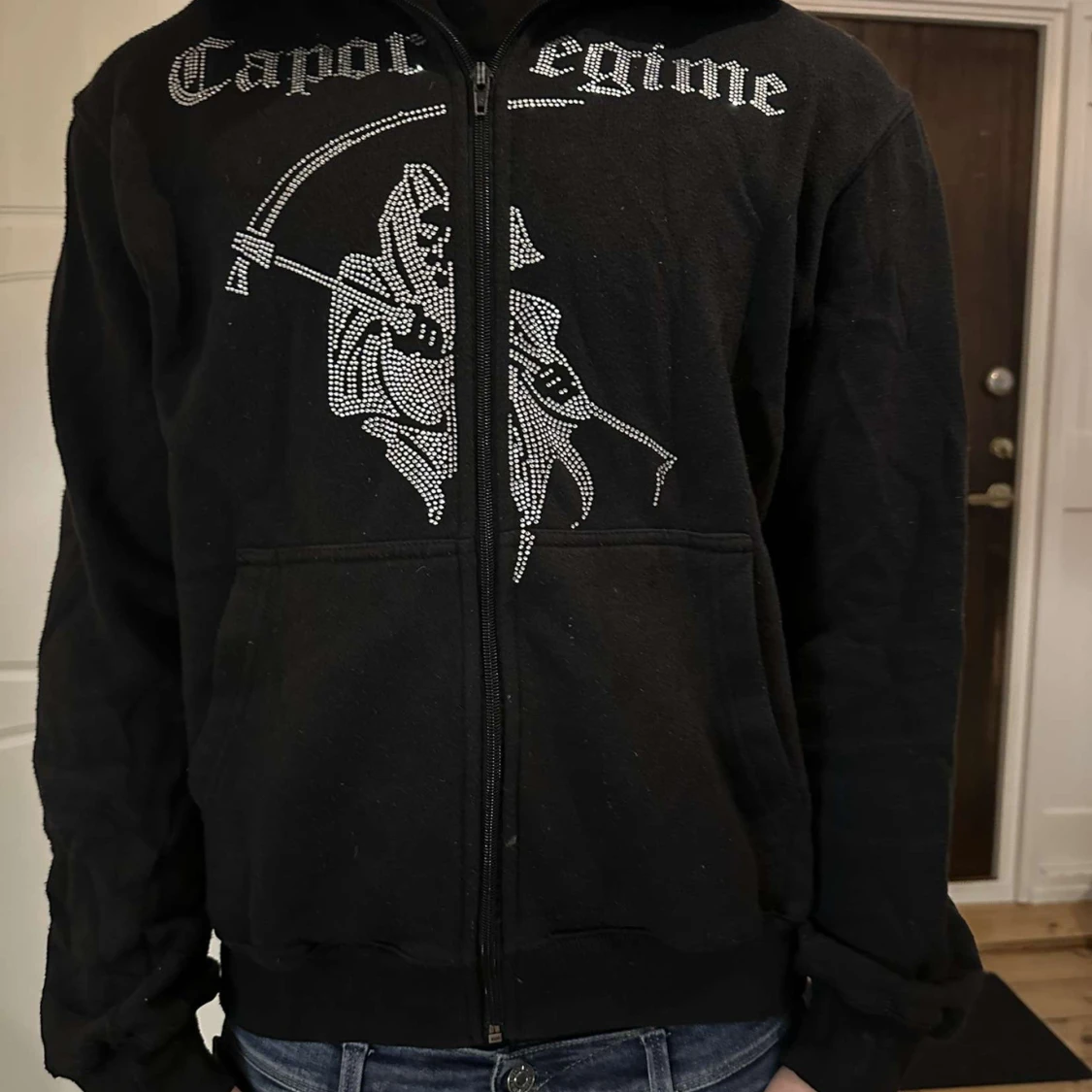 Svart hoodie Costino Stockholm