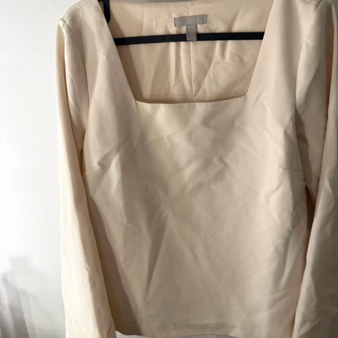 Beige långärmad blus från H&M