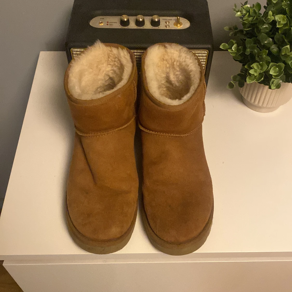 Uggs  - 2