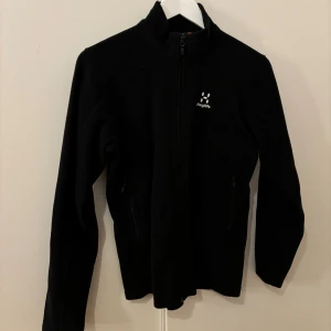 Haglöfs nyskick - Knappt använd, som ny. Köpt på zalando för 899 kr