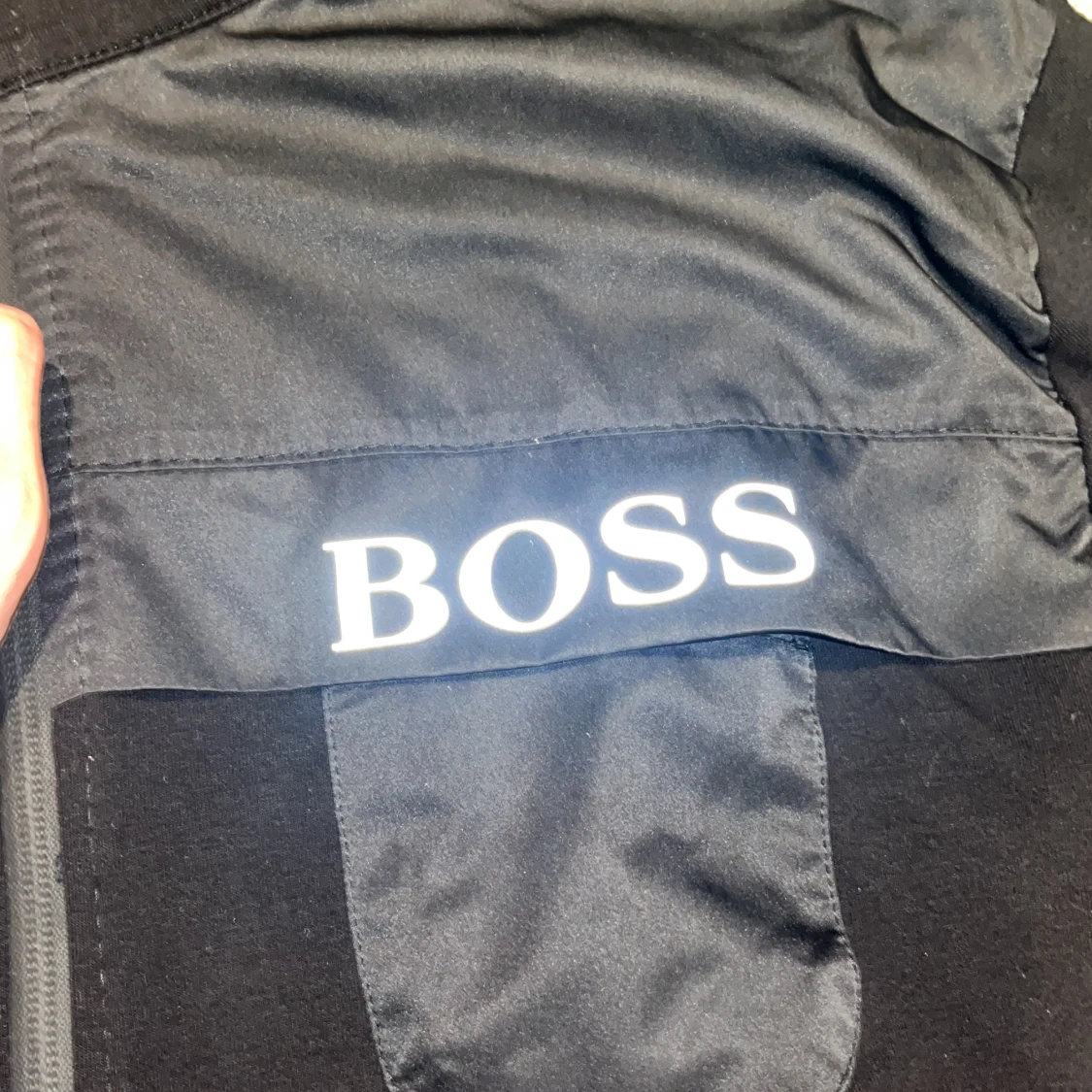 Svart kofta från Hugo boss, storlek M - 2