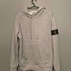 Stone Island hoodie - Som ny. Problemfri. Fraktar inom 24h