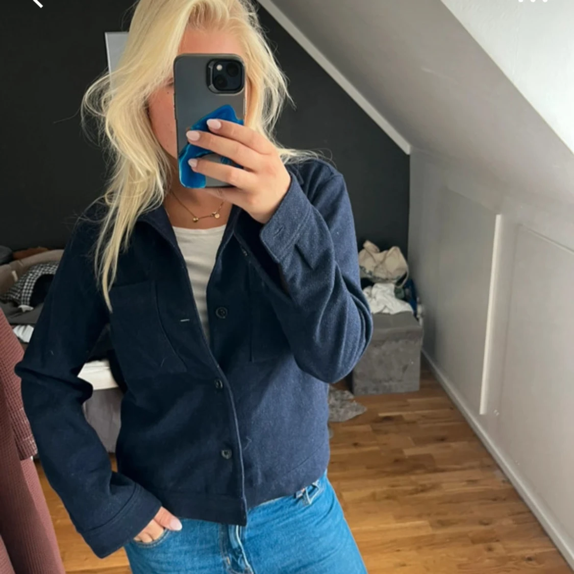 Mörkblå overshirt från Riley