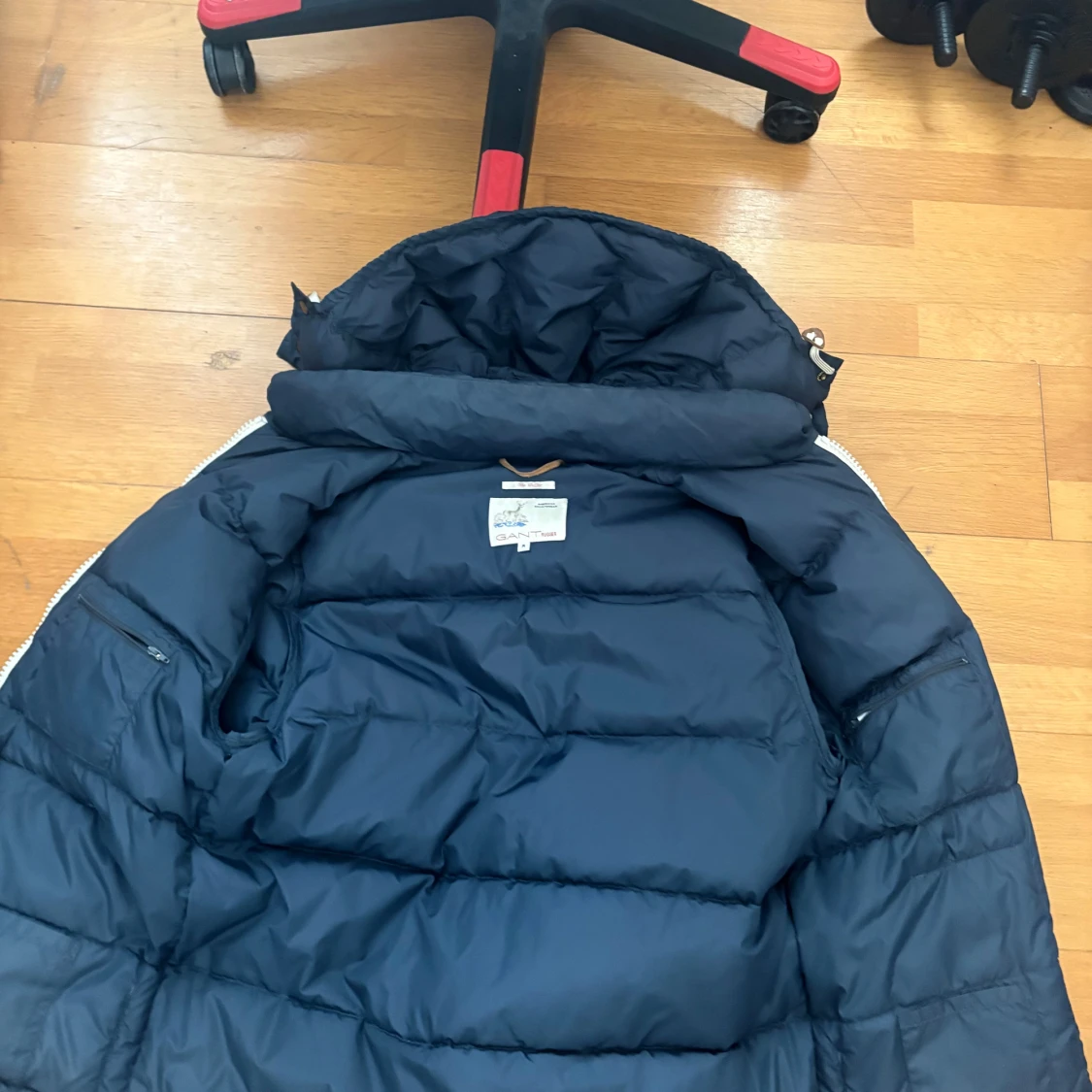 Mörkblå pufferjacka rugger GANT storlek M - 3