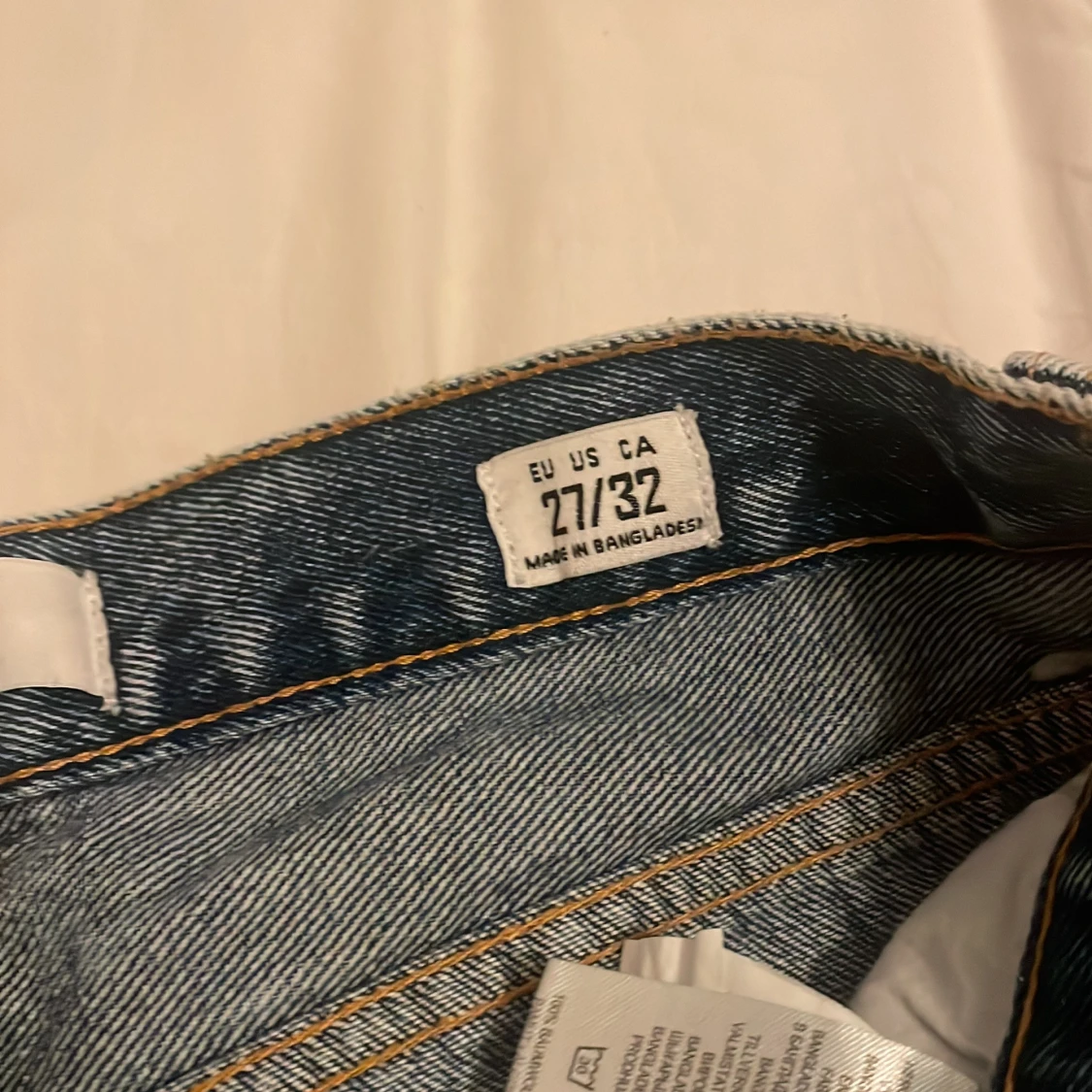 Distressed jeans från FSBN, blå 27/32 - 2