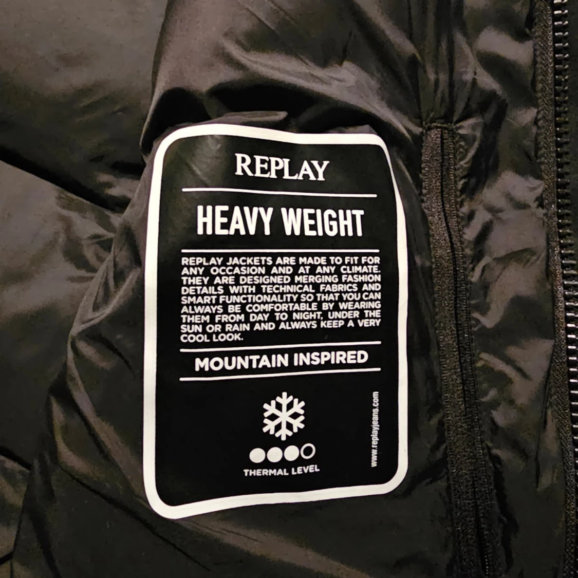 Svart pufferjacka från Replay - 3