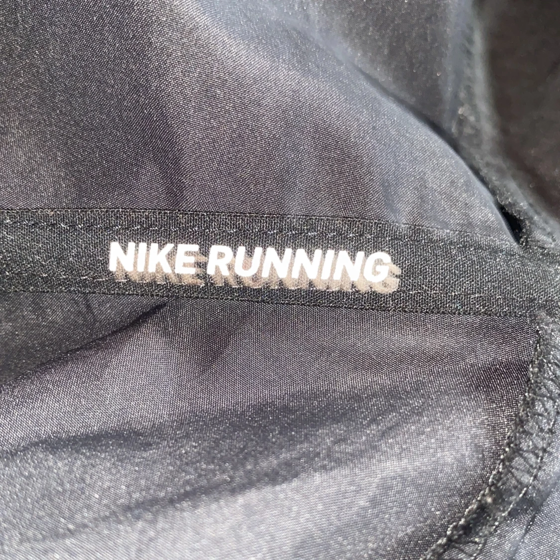 Svart Nike Miller vindjacka med huva - 2