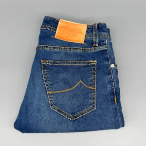 Jacob Cohen Jeans | 31 - Jacob Cohen style 622 jeans | Grymt skick | Storlek 31 | INGA BYTEN | Fraktar spårbart eller möts upp i Täby 