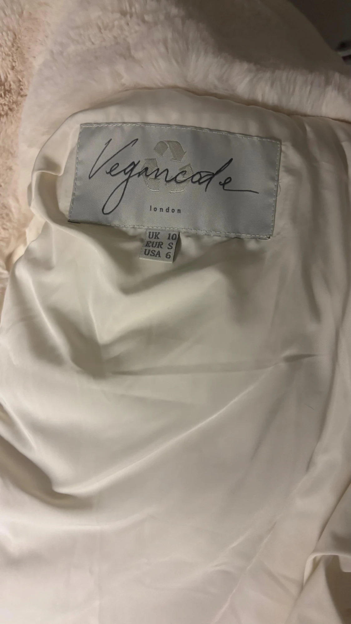 Creamvit päls jacka, Vegancode - 3