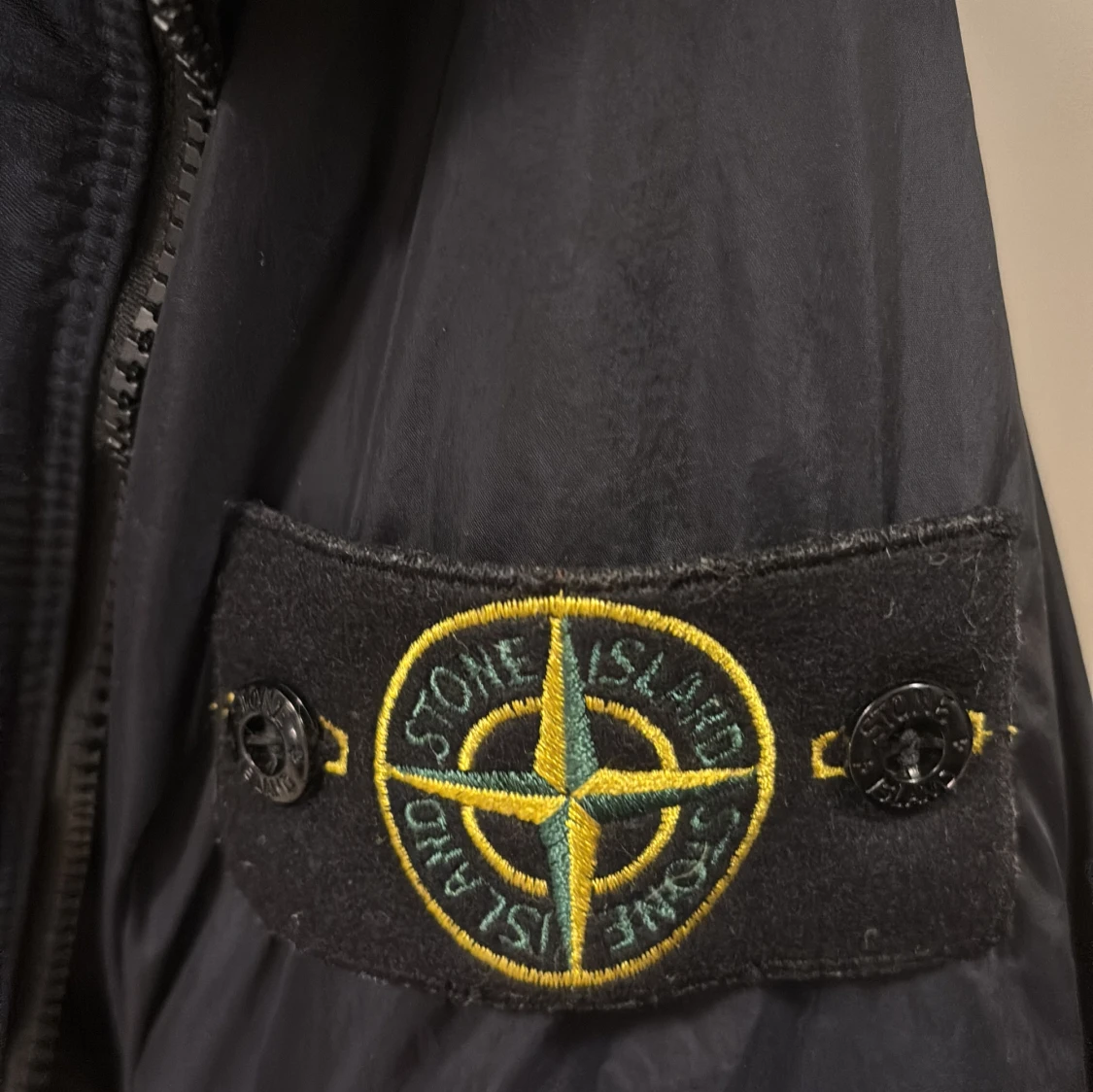 Mörkblå jacka från Stone Island - 3
