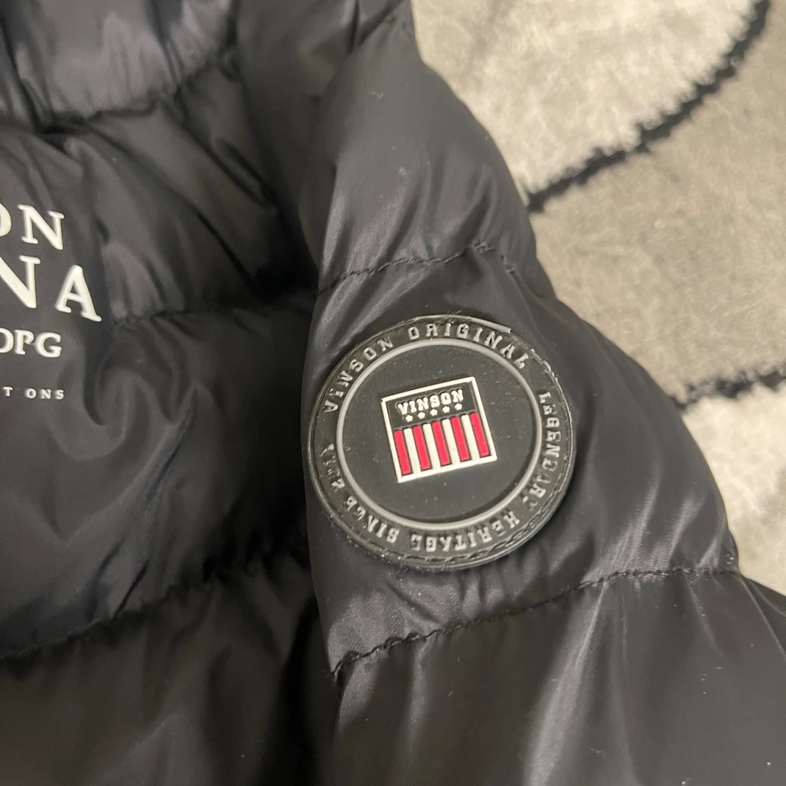 Svart pufferjacka från Vinson - 2