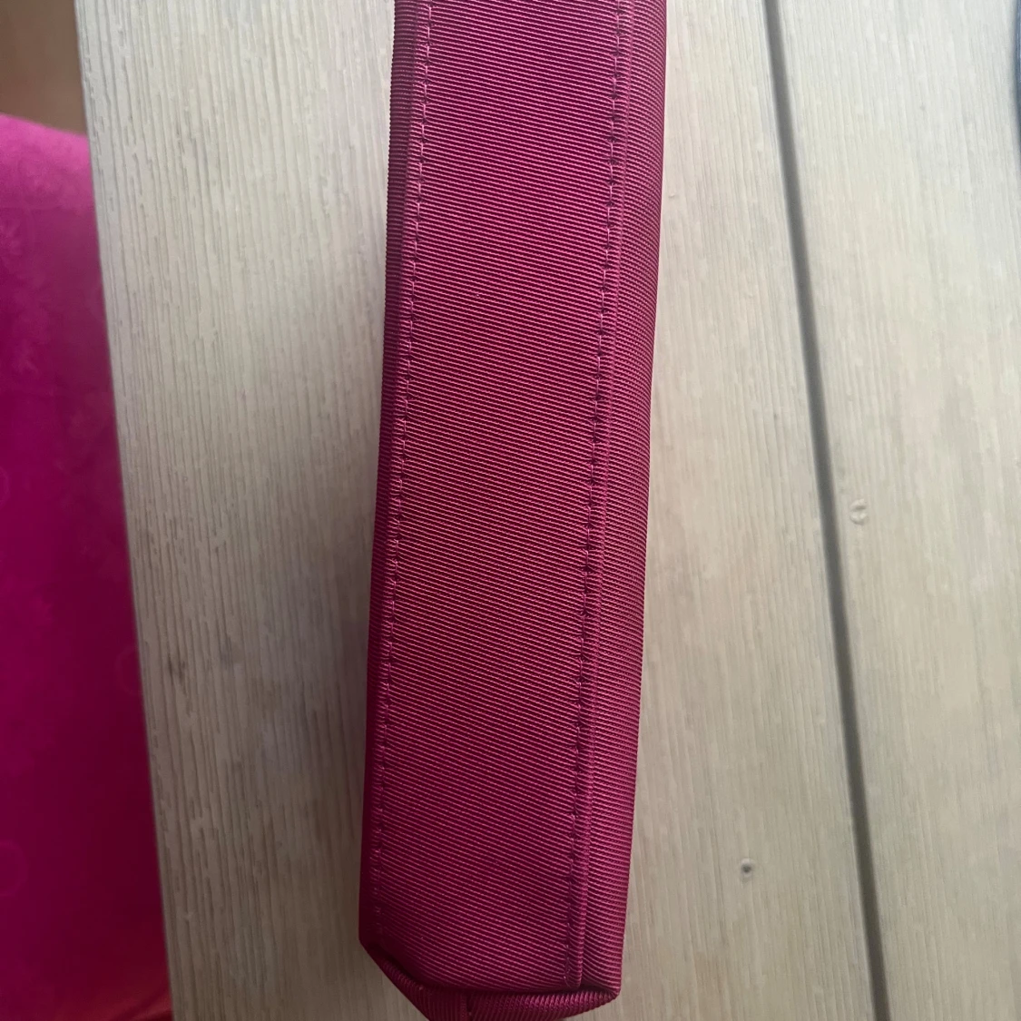 Rosa kuvertväska från Yves Saint Laurent - 1