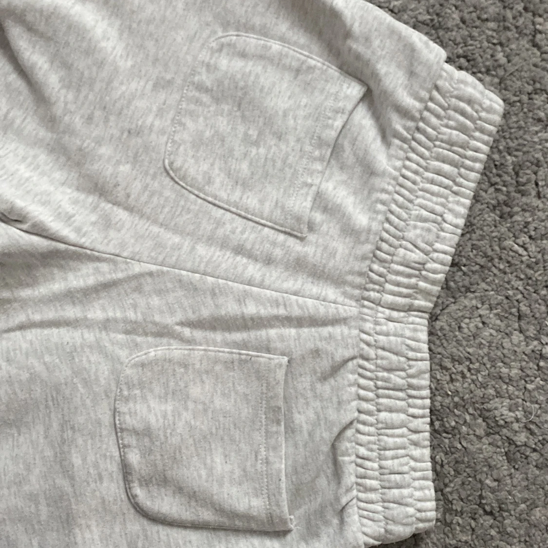 Grå mjukisbyxor från 157, storlek 150 - 1