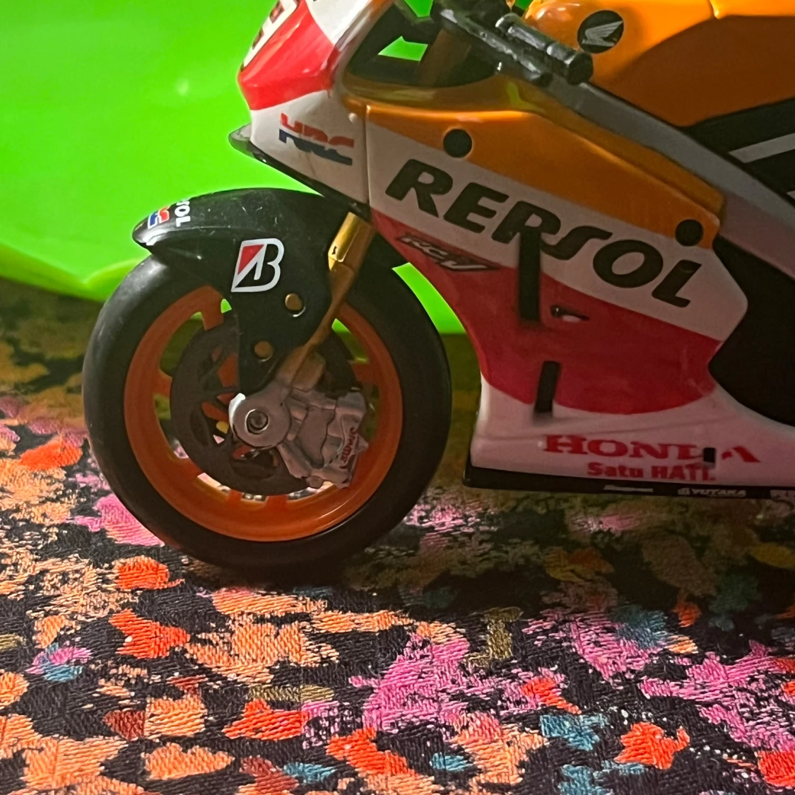 Repsol Honda MotoGP Modellmotorcykel - 4