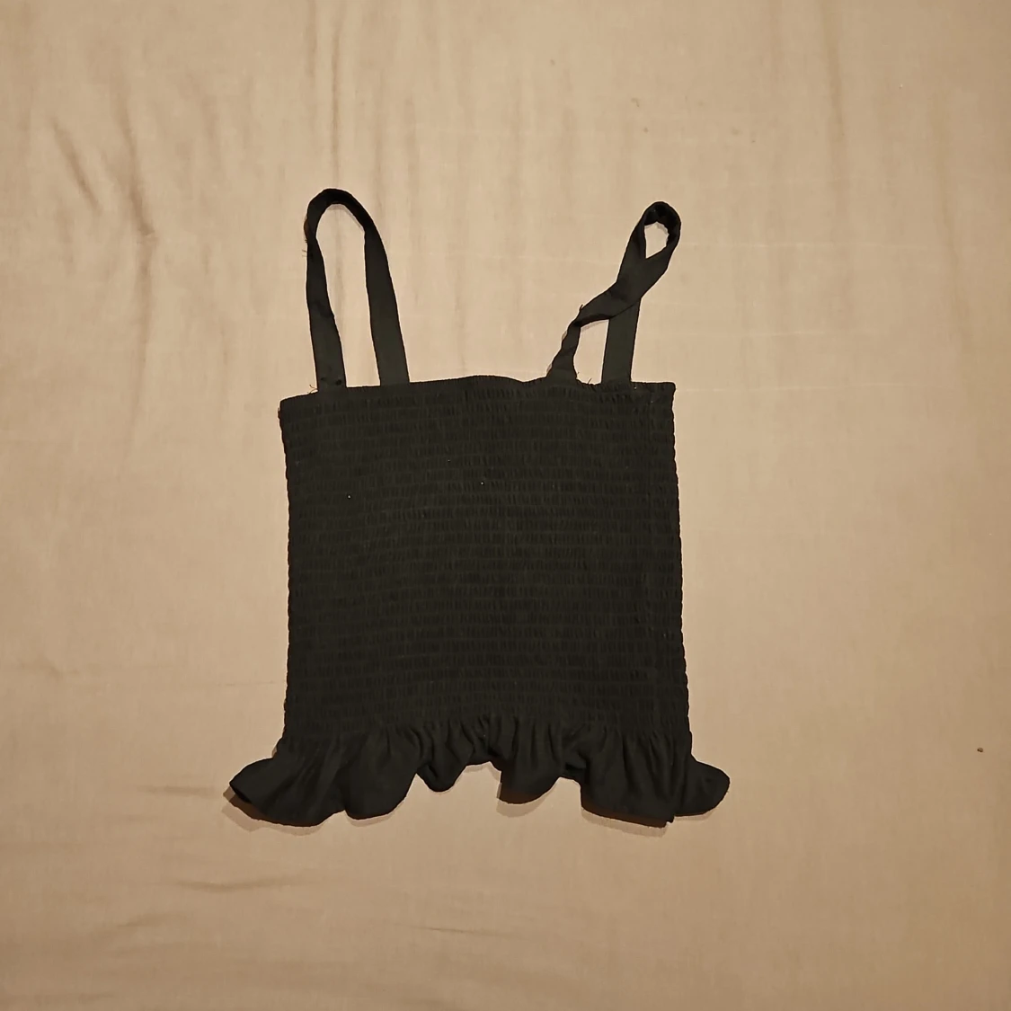 Svart volang linnetopp från H&M - 1