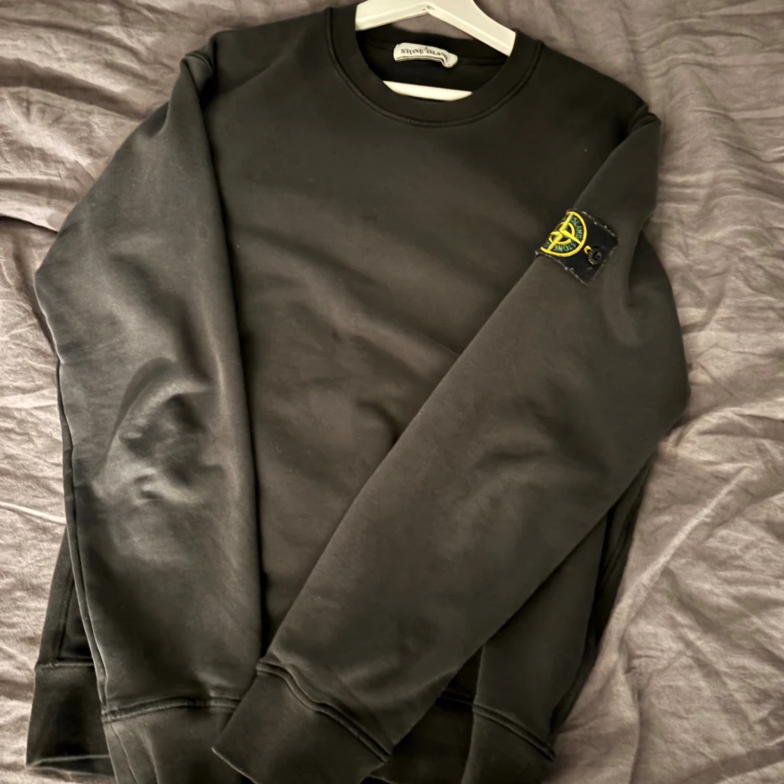 Svart Stone Island sweatshirt M