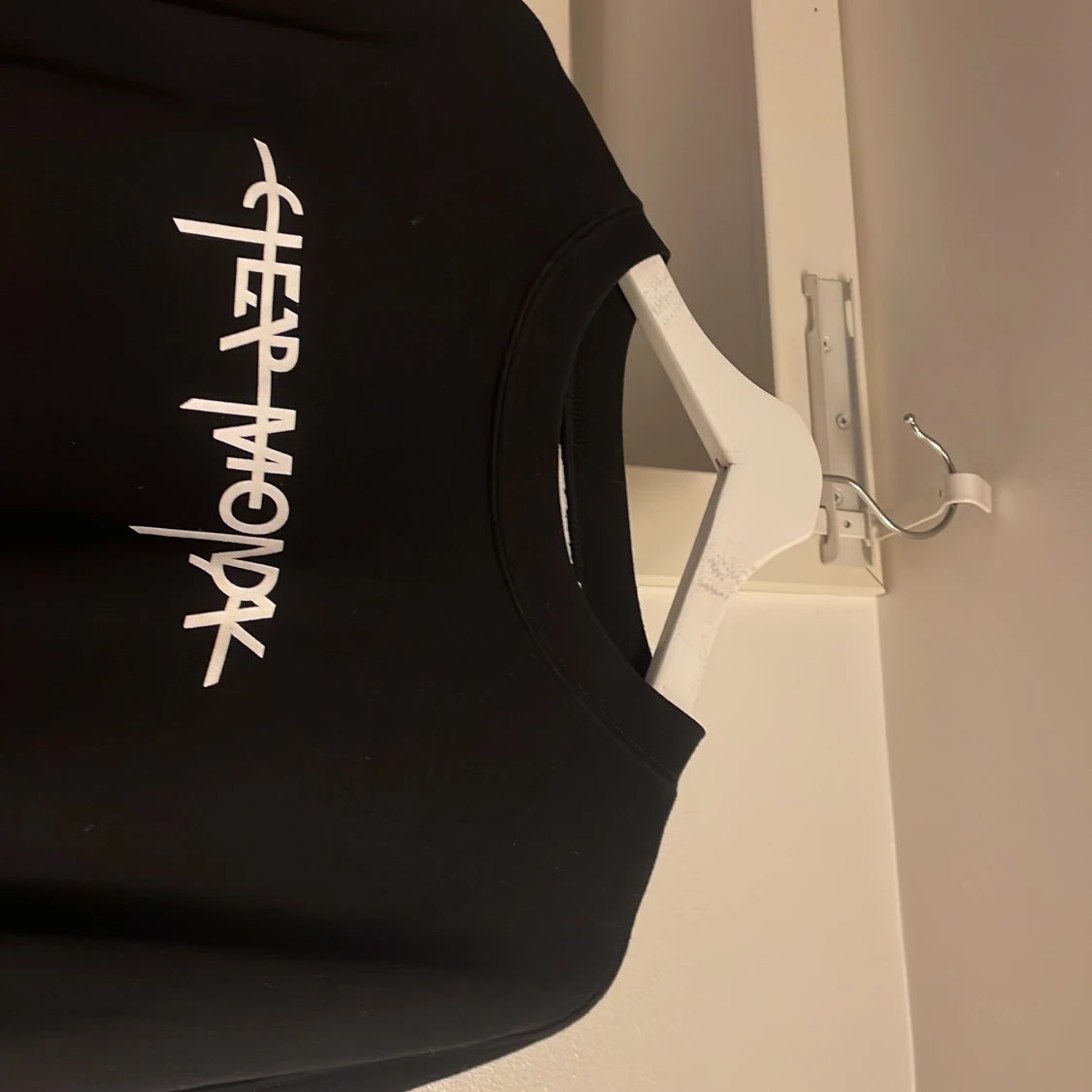 Svart sweatshirt från Cheap Monday