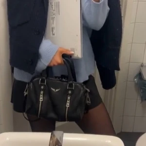 Zadig voltaire väska SUNNY - Super snygg Zadig voltaire väska i modellen SUNNY. Skriv om du har frågor❤️