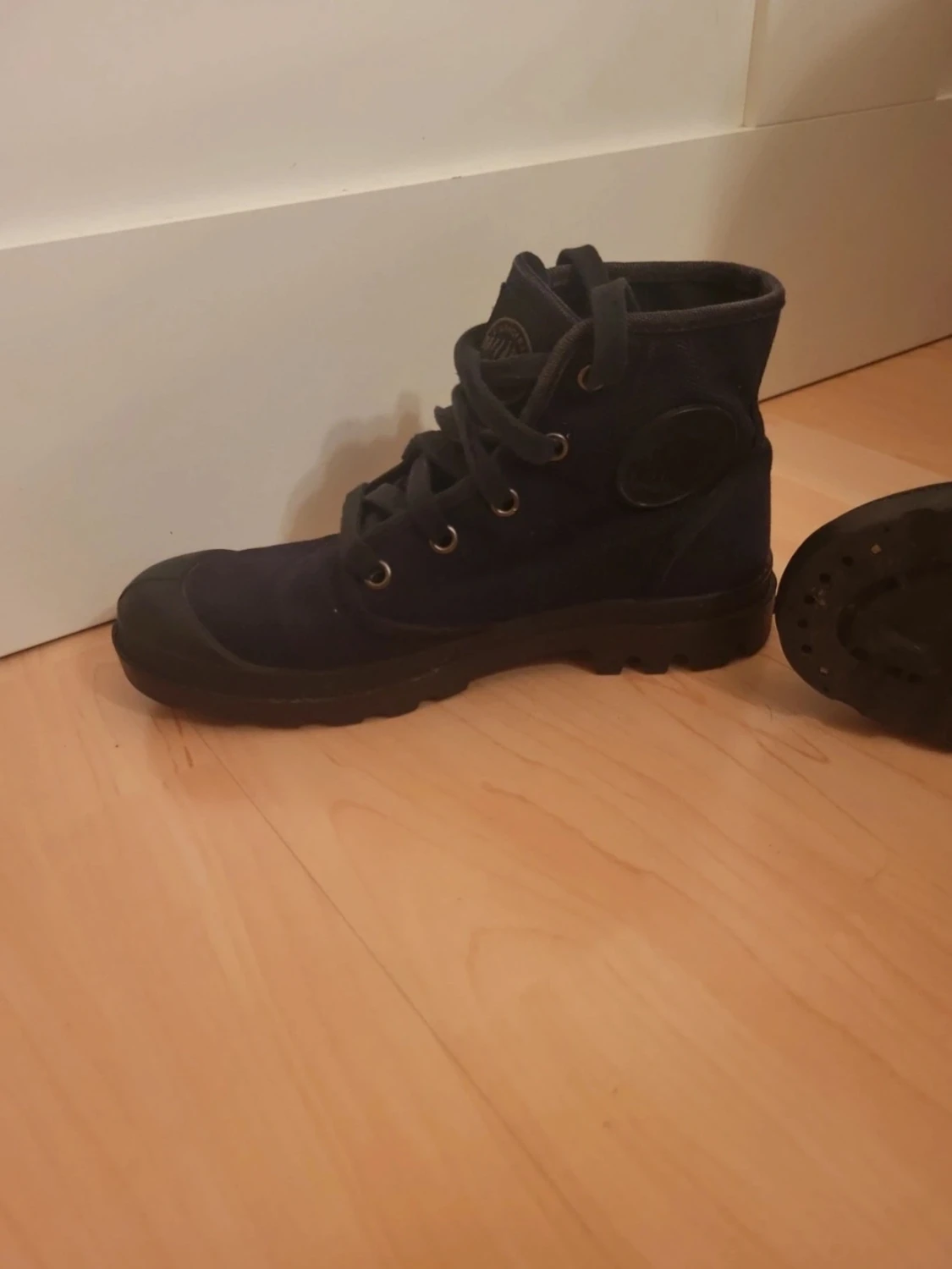 Svarta Palladium boots i canvas - 1