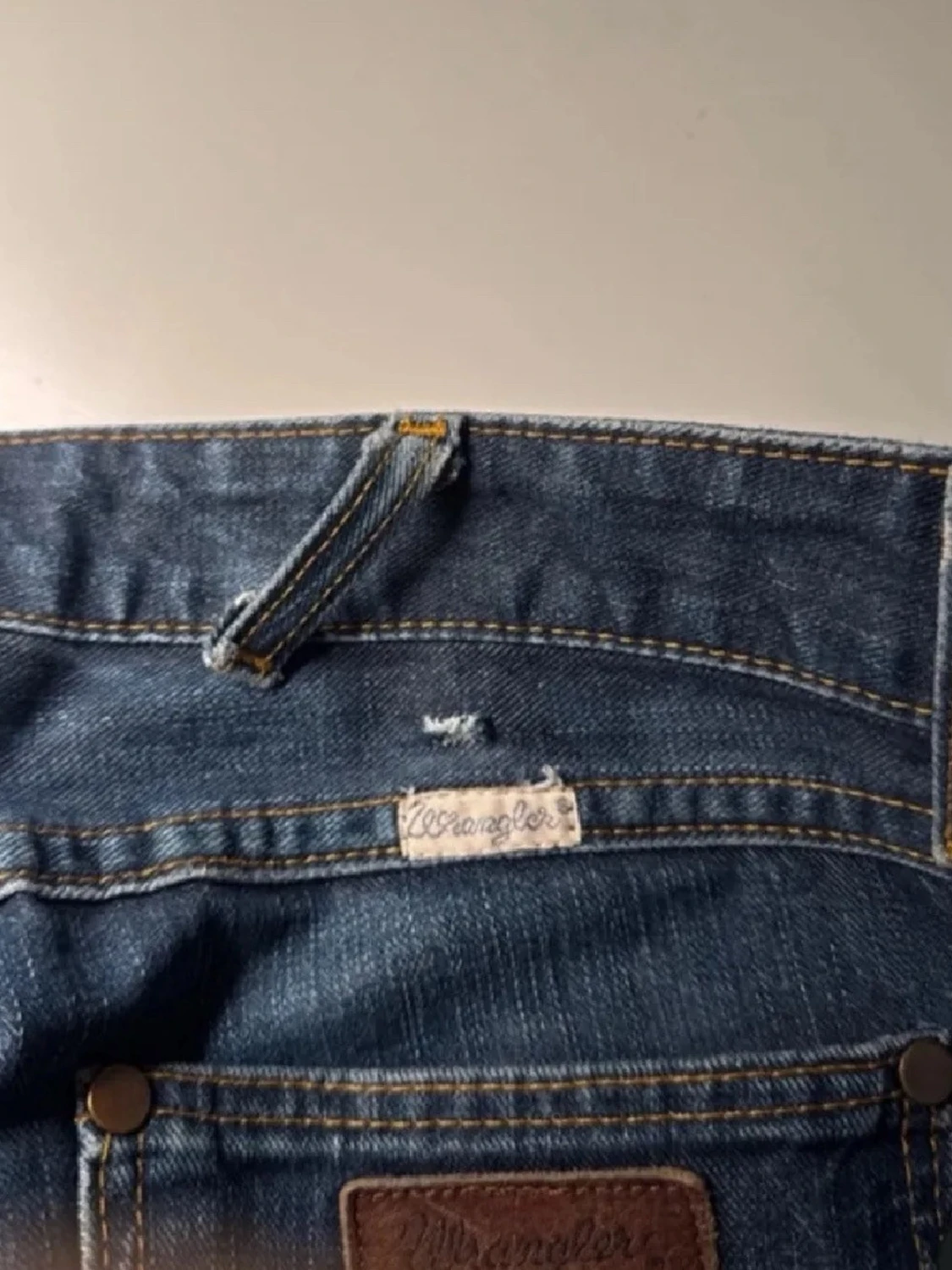 Blå bootcut jeans från Wrangler - 2
