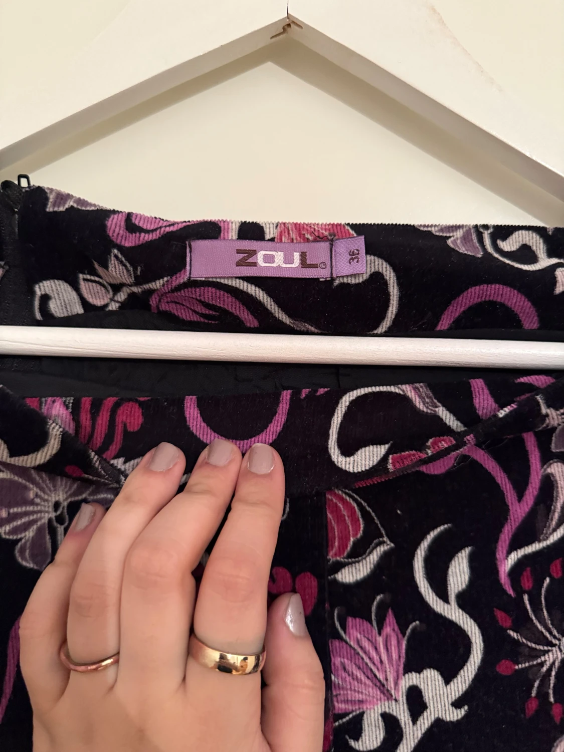 Blommig manchesterkjol från Zoul - 2