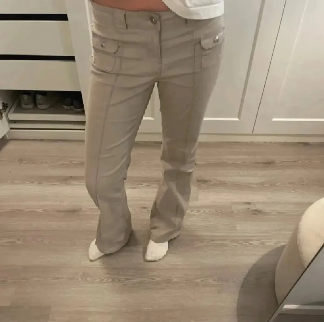 beige hm jeans