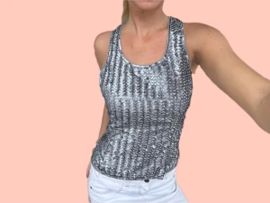 Paljett-topp 100% siden Ronald Joyce - Världens snyggaste paljetttopp i sidentyg🩵🩵🩵Storlek S