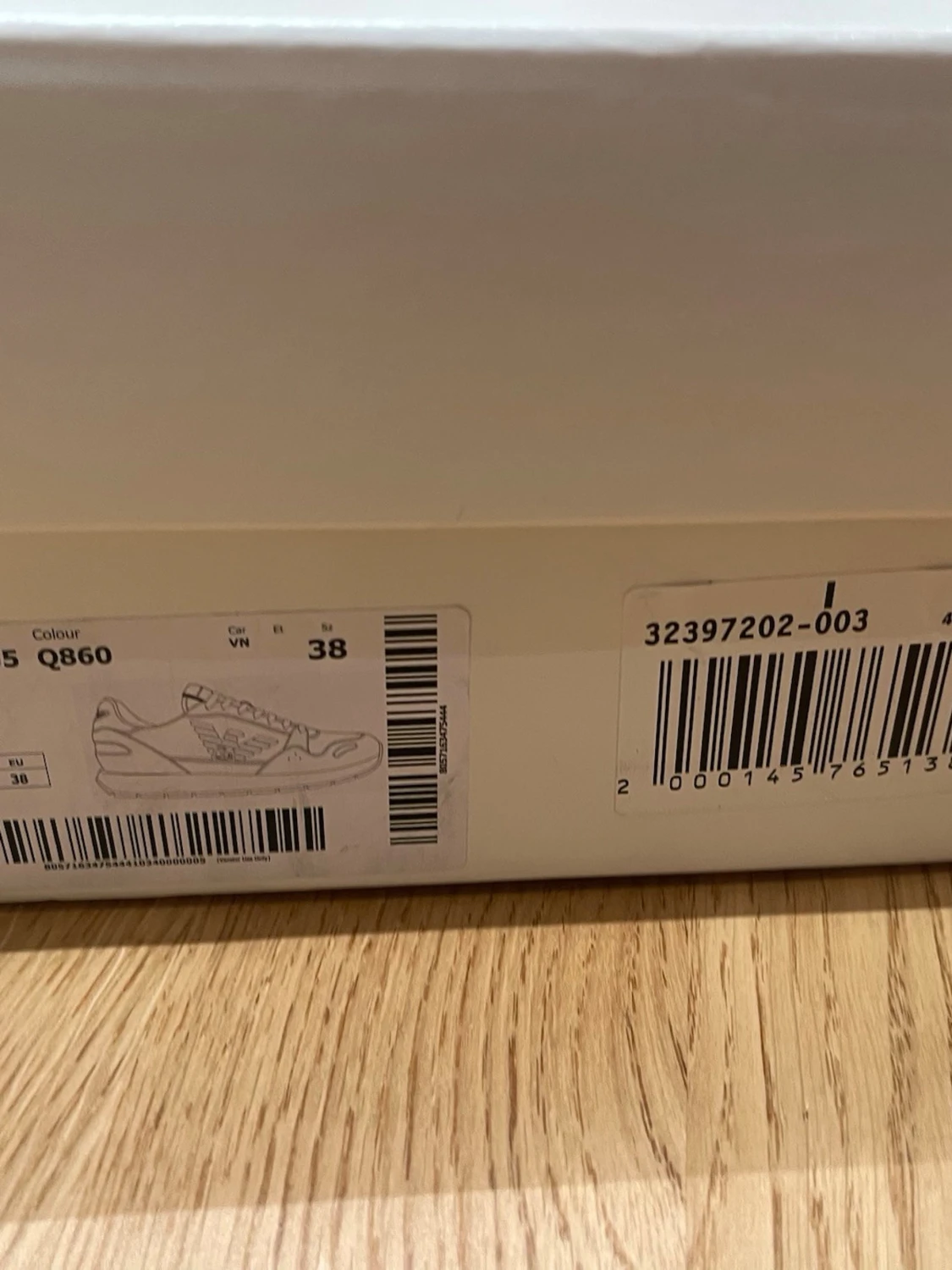 Emporio Armani vita sneakers med orange detalj size 38 - 5